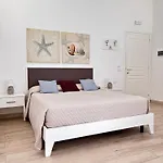Faro Bianco - & 3*