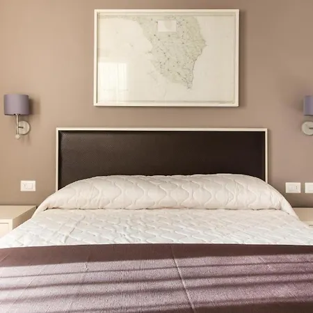 בית הארחה Faro Bianco - & גאליפולי