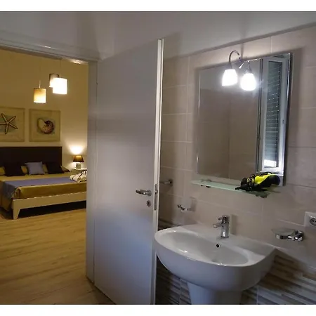 Faro Bianco - & בית הארחה