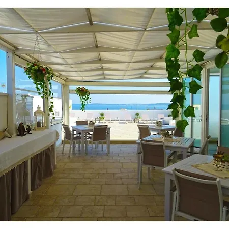 Faro Bianco - & Gasthuis 4*