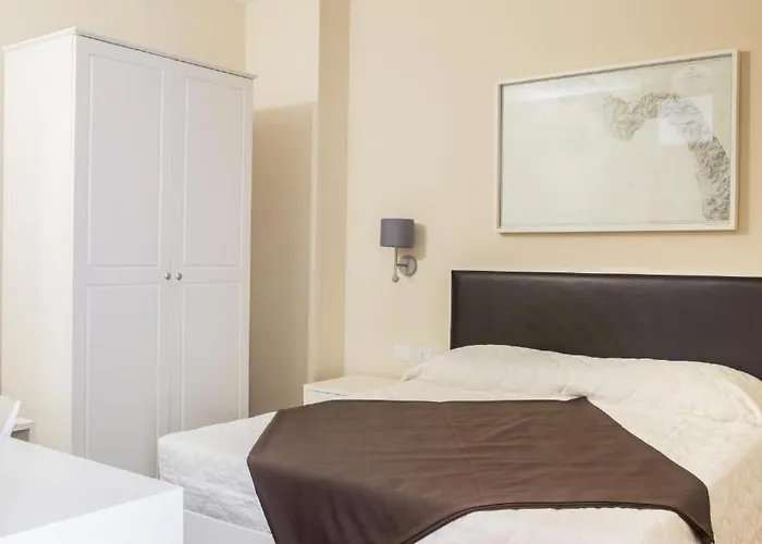 Faro Bianco - & Guest house 4*