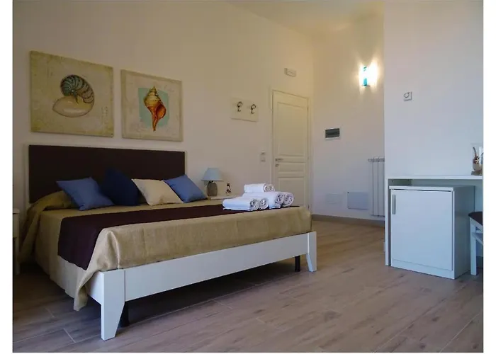 Faro Bianco - & 4*